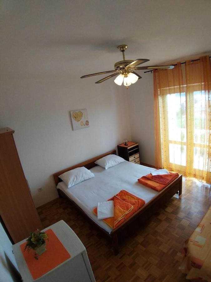 Balen Guest House 拉布 外观 照片
