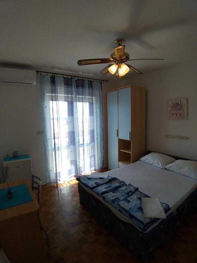 Balen Guest House 拉布 外观 照片