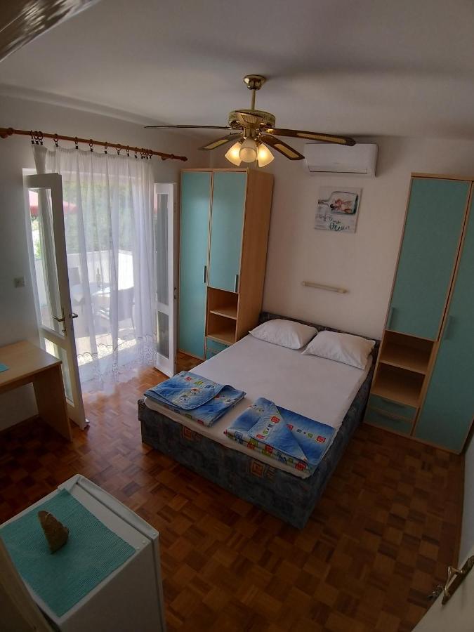 Balen Guest House 拉布 外观 照片